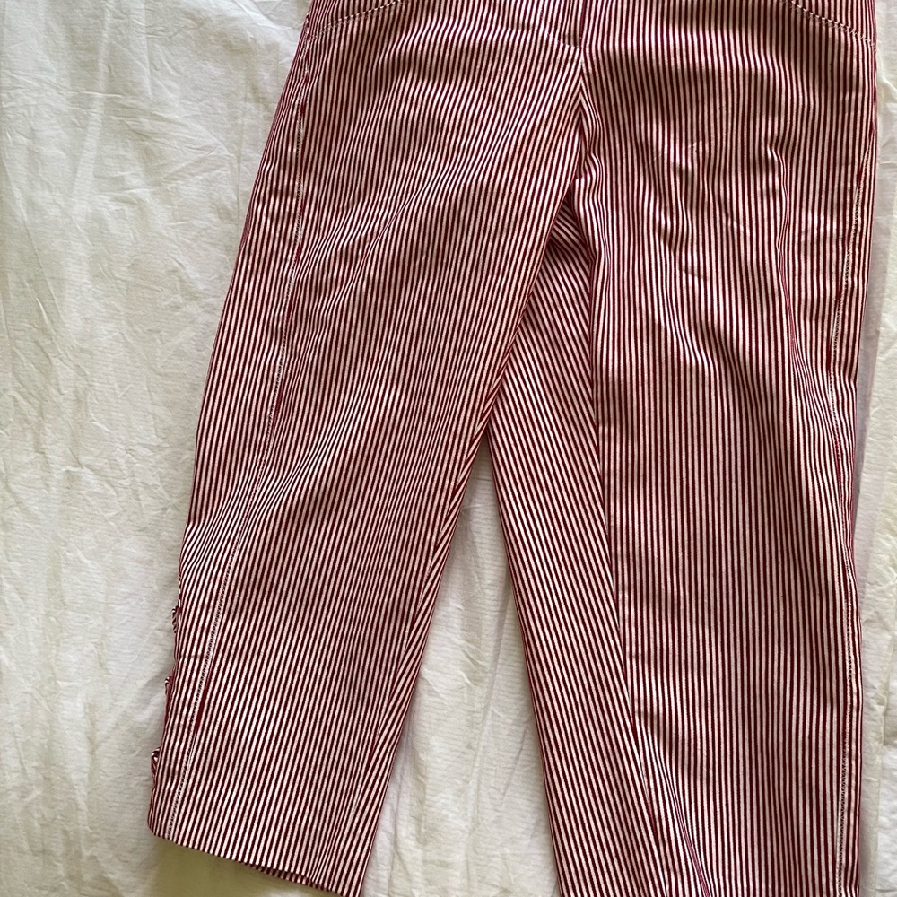 Capri pants